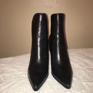 Kendall and Kylie black Finley boots